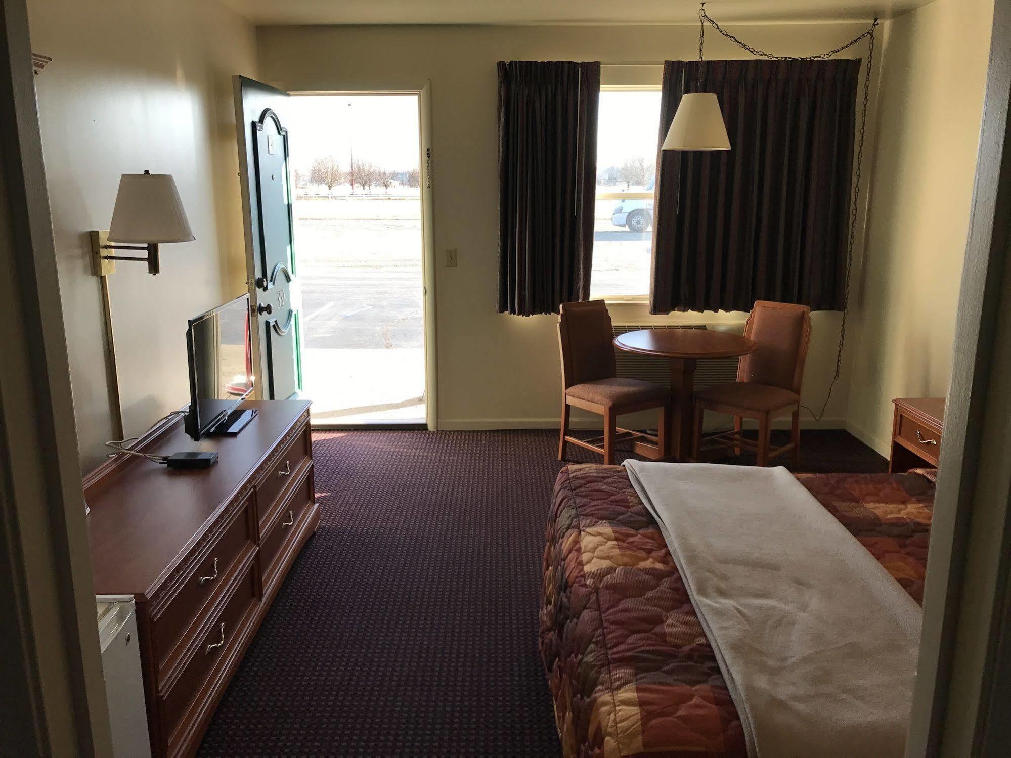 Budget Inn Daleville Exterior foto