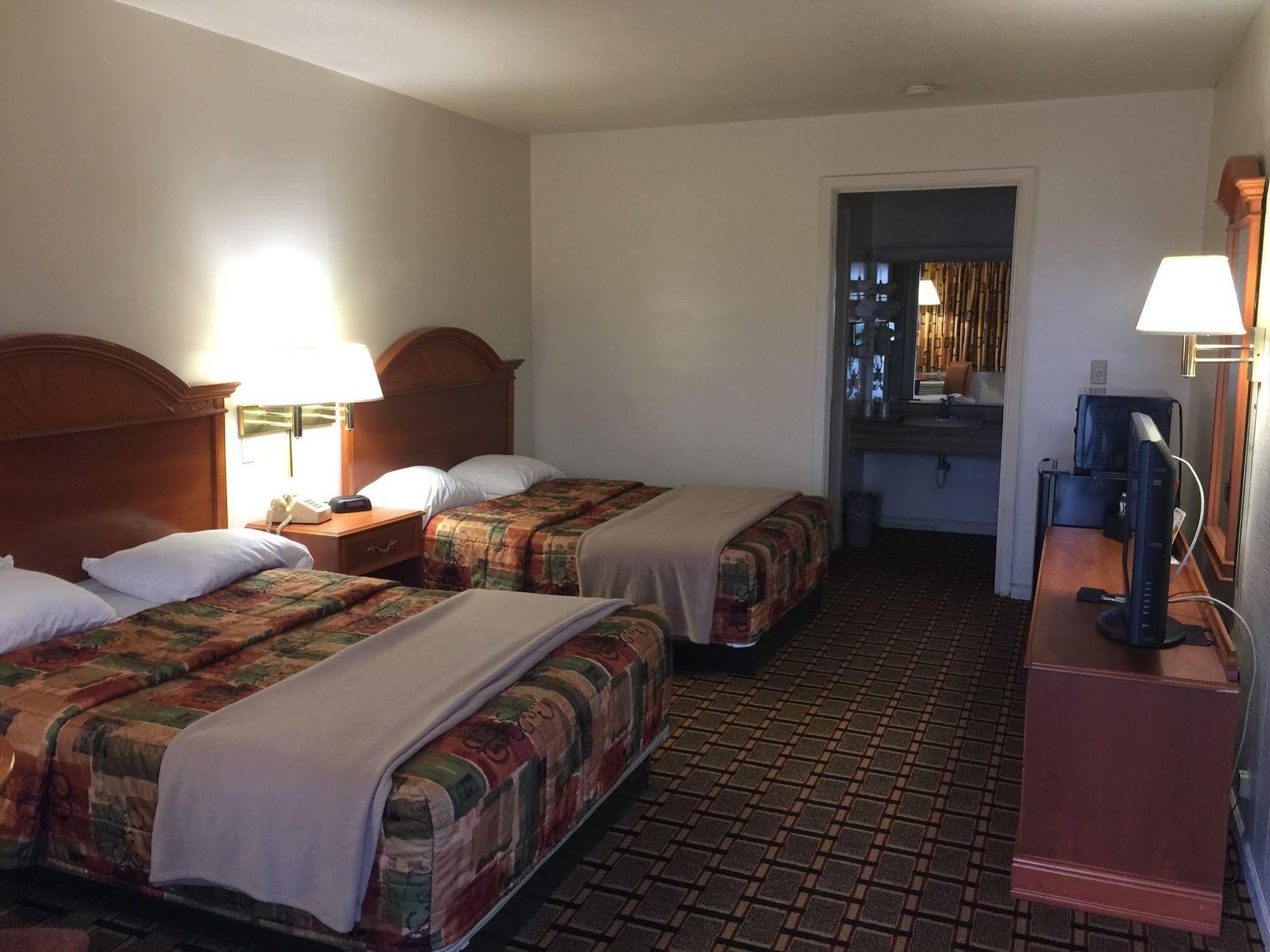Budget Inn Daleville Exterior foto